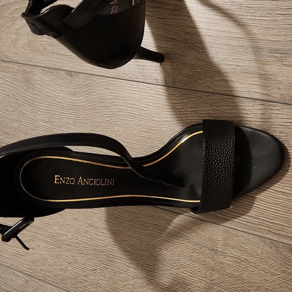 Sandals - Picture 2 of 2